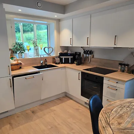 Flott Moderne Meget Sentralt I Vakre Sorbyen I For Inntil 4 Pers Apartment *